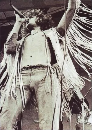 Les membres du groupe sont tous ns dans la mme ville : laquelle ?