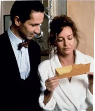 Dans ce film, Thierry Lhermitte en est un dr�le puisqu'il envoie des lettres d'amour anonymes � sa propre �pouse.