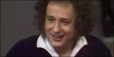 Quel chanteur aime "descendre dans la boîte de jazz" ?