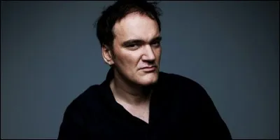 Je suis né en 1963. Mes uvres montrent une violence esthétique, stylisée et font également référence à des séries B. "Pulp Ficton" est le film qui m'a révélé. Je suis :