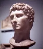 Qui est le principal instigateur de son assassinat ?