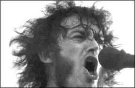 Lequel de ces rockers a participé au festival de Woodstock en 1969 ?