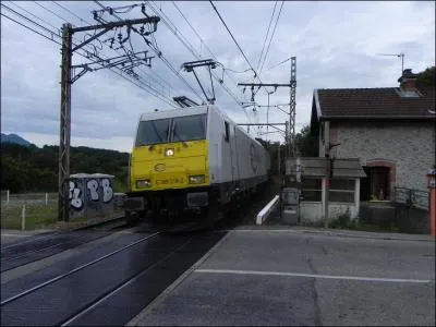 Cette locomotive appartient ...