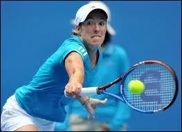 Si vous avez bien compt, combien de titres du Grand Chelem et de Masters, Justine a-t-elle remport sur sa carrire ?