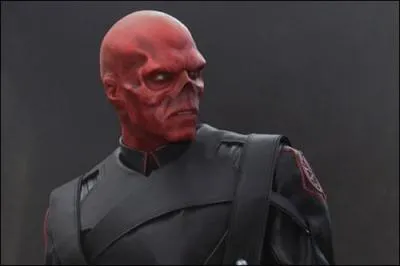 De quel Avenger, Crne Rouge est-il l'ennemi ?