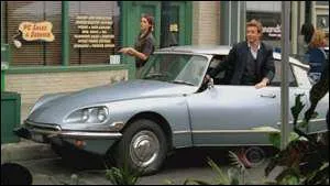 Je suis la deuxime voiture Franaise dans une srie Amricaine et on me voit dans ?