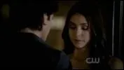 Quel cadeau d'anniversaire Damon offre-t-il  Elena ?