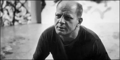 Quel peintre réalisait ses oeuvres en projettant de la peinture sur une toile disposée à même le sol ?