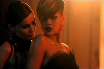 Quel clbre top model participe au tournage du clip 'Te Amo' ?