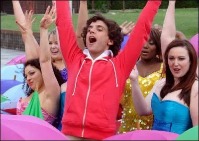 Mika dans sa chanson ' Big Girl' chante : ' Big Girls, you are...