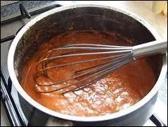 Quelle mre d'un illustre gastronome, a donn son nom  la sauce aurore ?