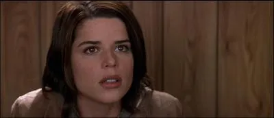 Dans Scream 2, qui est en couple avec Sidney ?