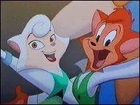 Ces deux chats font partie de 'Danny le chat superstar'. Quel est le nom de celui de gauche ?