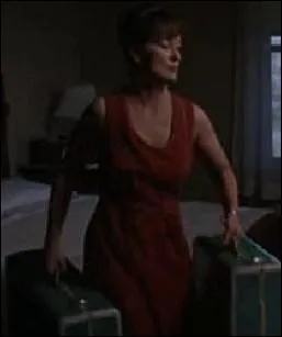 Dans quel film Meryl Streep hsite-t-elle  tout plaquer (ferme, mari et enfants) pour aller suivre Clint Eastwood jusqu'au bout du monde ?