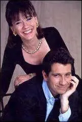 Qui apparait auprs de Laurent Guerra dans l'mission de Michel Drucker ' Studio Gabriel ' ?