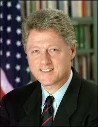 Prsident de 1993  2001, il restera surtout le prsident de' l'affaire Lewinsky ' :