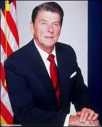 Avant d'entamer une carrire politique , quel prsident fit une carrire d'acteur au cinma et  la tlvision ?