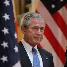 Sa prsidence restera marque par les attentats terroristes du 11 septembre 2001 :