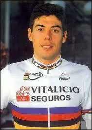 Cet excellent sprinteur devient champion du monde pour la troisième fois à Vérone en 2004...