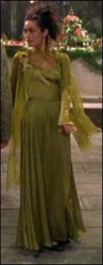 Dans quel film, espce de comdie romantique mdivale o elle ctoie Heath Ledger, Shannyn Sossamon porte-t-elle cette robe longue lors d'un bal endiabl ?