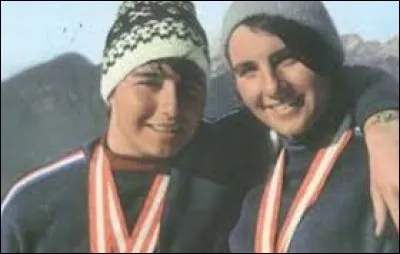 Les soeurs Goitschel (Marielle et Christine) ont terminé première et deuxième en slalom et en géant aux Jeux olympiques d'hiver...