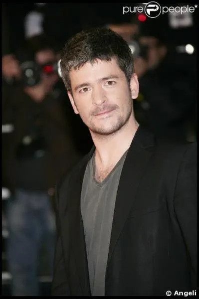 Qui est ce chanteur ?