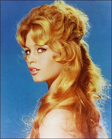 Actrice et chanteuse ne le 28 septembre 1934, ayant mis fin  sa carrire pour se consacrer aux animaux. Des films notables : 'Et Dieu cra la femme', 'Le Mpris', 'Viva Maria'