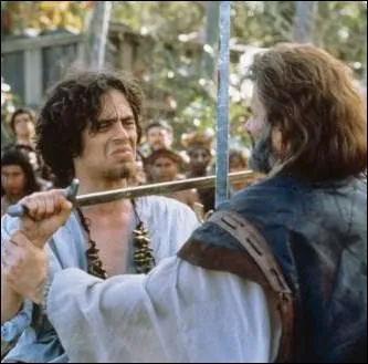 Dans quel film historique ctoie-t-il Marlon Brando, Tom Selleck et Catherine Zeta-Jones ?