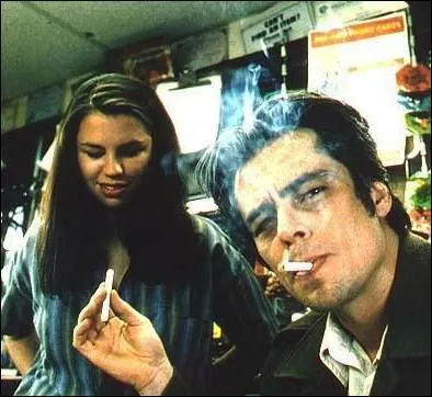 Dans quel film kidnappe-t-il, avec son comparse Ryan Phillippe, la mre porteuse engage par un riche homme d'affaires pour porter son bb ?