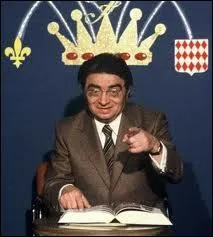 Emission de jeux anime par Jean Pierre Descombres et arbitre par Matre Capello :