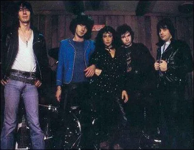 Quel est le nom de ce groupe ?