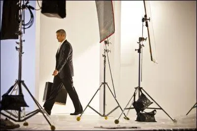 Hormis sa pollution en productions de platiques, cette multinationale est dans le collimateur des cologistes pour son exploitation humaine injuste, pas celle de George bien entendu...