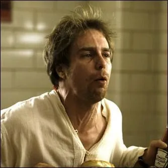 Dans quelle adaptation de Chuck Palahniuk interprte-t-il un personnage nomm Victor Mancini ?