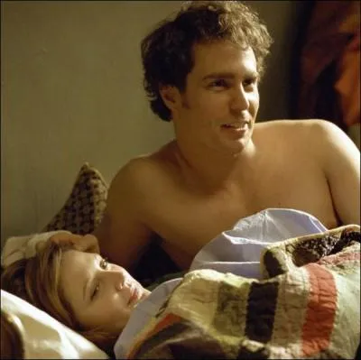 Dans ce film ralis par George Clooney, il est un prsentateur tl qui est aussi espion  ses heures perdues. De quel film s'agit-il ?