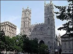De quelle religion tait l'architecte de la basilique Notre-Dame de Montral ?
