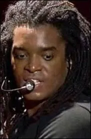 O est n Anthony Kavanagh ?