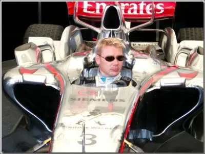 Il a particip  plus de 160 Grands Prix ... .