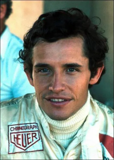 Il a particip  plus de 110 Grands Prix ... .