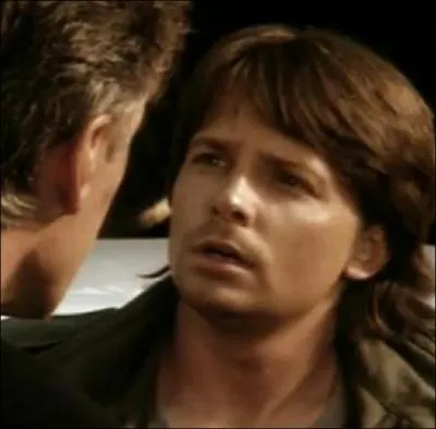 Dans ce film il est un acteur qui cherche  s'inspirer d'un dtective bourru (James Woods) pour un prochain rle. De quel film s'agit-il ?