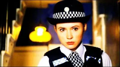 Quel tait le metier d'Amy avant qu'elle suive le Dr ?