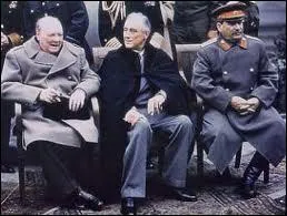 Quels sont les grandes figures politiques prsentes  la confrence de Yalta ?