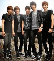 Gnralement combien y a-t-il de membres dans un groupe ?