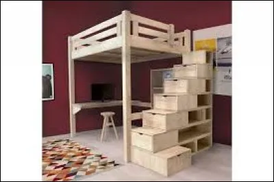 J'ai une chambre de 6,30 m sur 4,50 m. Si j'installe une ''mezzanine'' du tiers de l'aire de la pièce, quelle sera la surface totale disponible dans la pièce ?