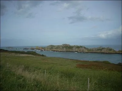 Quelle est cette pointe trs vente, situe juste en face du Mont-St-Michel ?