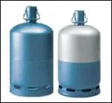 Quel est le nom du docteur, dans le sketche o il parle de ' grossesse gazeuse' ?