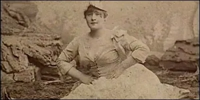 Dans quelle salle parisienne se produisait la danseuse Louise Weber, dite "La Goulue", qui fut immortalisé par Toulouse-Lautrec ?