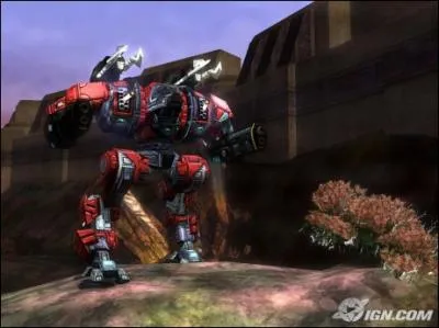 Laquelle de ses armes capte les cibles ennemies sans en dvier ?