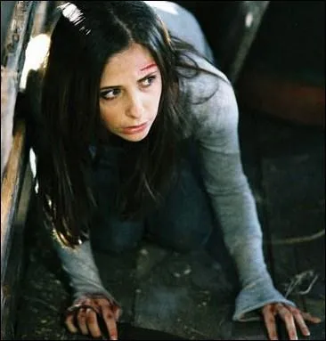 Dans quel film se met-elle  souffrir de graves hallucinations alors qu'elle traverse une trange petite ville dserte ?