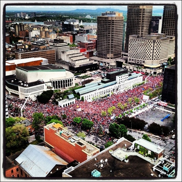 Le 22 mai 2012, autre méga manifestation dans les rues de Montréal ! Son thème ?