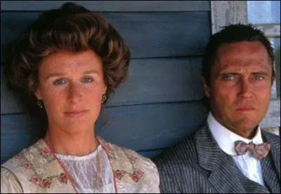Walken a jou dans une trilogie pour la tlvision adaptant des romans de P. MacLachlan. Dans le premier film, il incarne un fermier veuf qui se procure une femme par correspondance. Il s'agit de :